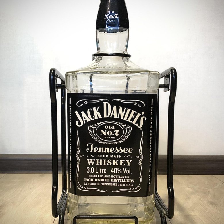 Виски качели 4.5 литра купить. Джек Дэниэлс 3л качели. Jack Daniels 3л. Качели Джек Дэниэлс 4.5. Джек Дэниэлс 4.5 литра.