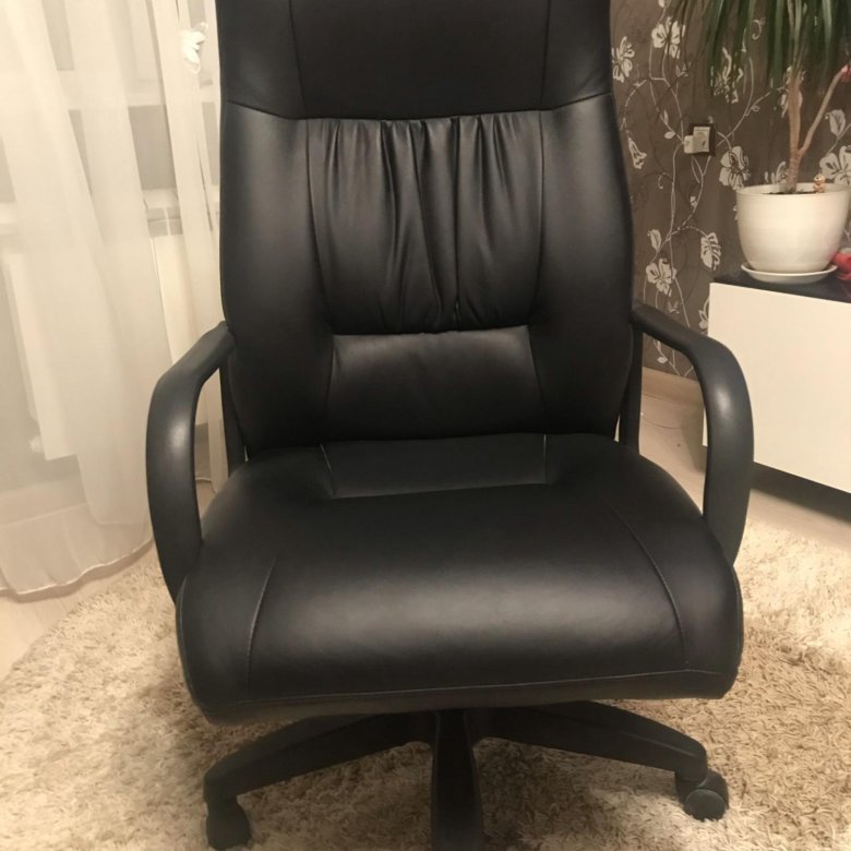 Кожаное кресло – купить в Москве, цена 8 500 руб., дата размещения: 15. ...