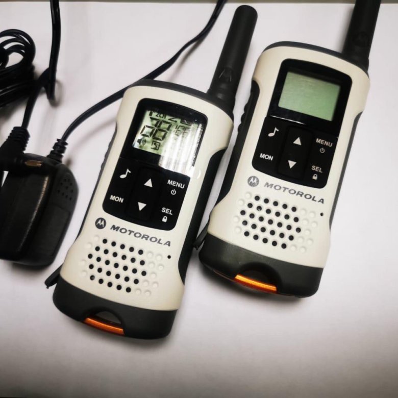 Motorola t5422 рация. Моторола 50. Моторола 50. Моторола 50. Моторола раскладушка старая v50.