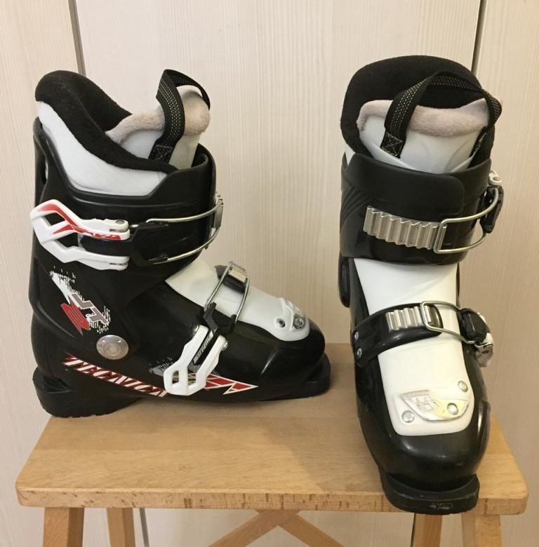 Детские горнолыжные ботинки Tecnica JT2 p.34 – купить в Москве, цена 2 000руб., продано 26 декабря 2020 – Зимние виды спорта