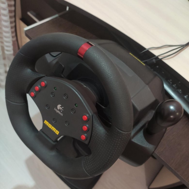 Настройка руля logitech momo racing. Игровой руль Momo Racing. Руль Лоджитек МОМО. Logitech Momo Racing Force e-uh9. Логитеч МОМО рейсинг руль.