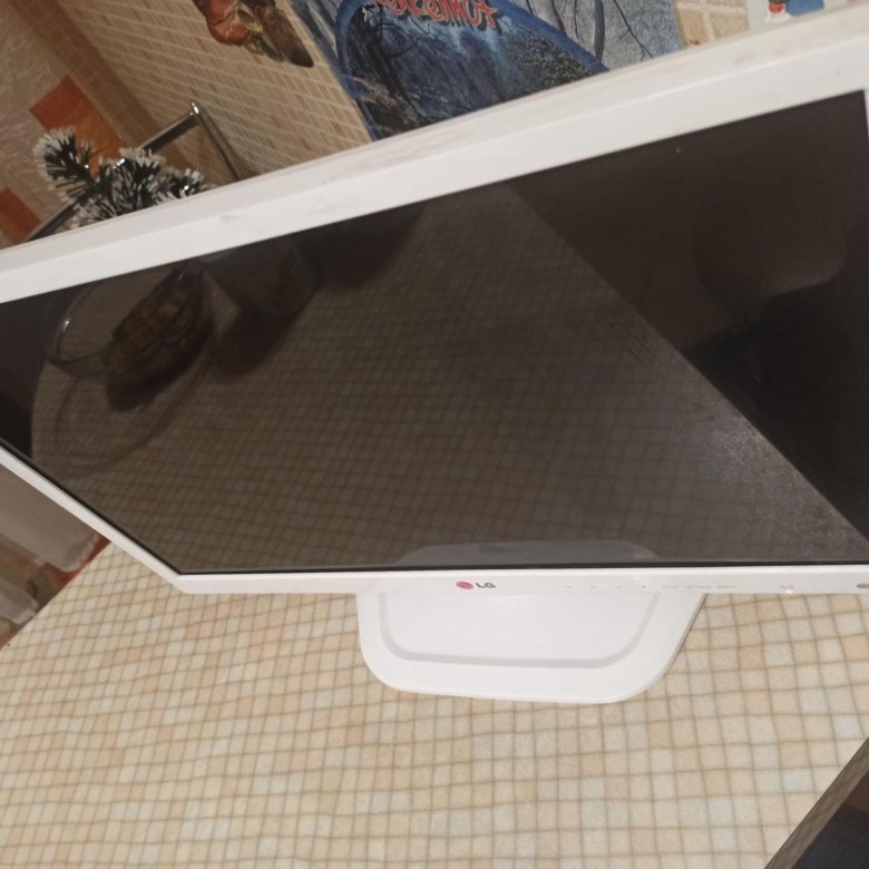 Телевизор LG 22" белый – купить в Москве, цена 4 500 руб., продано 21 ...