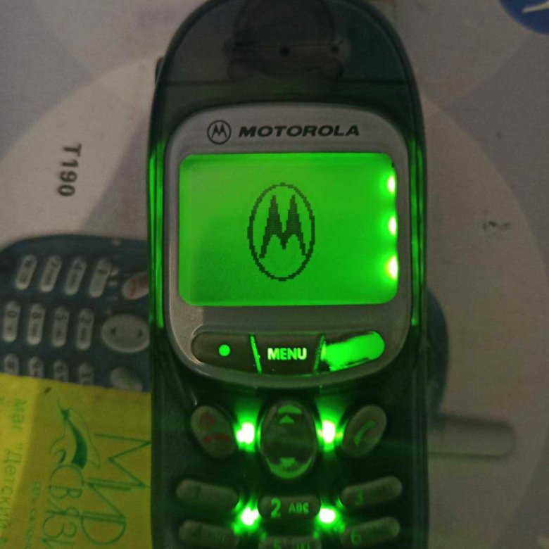 СОТОВЫЙ ТЕЛЕФОН MOTOROLA T190: ФОТО