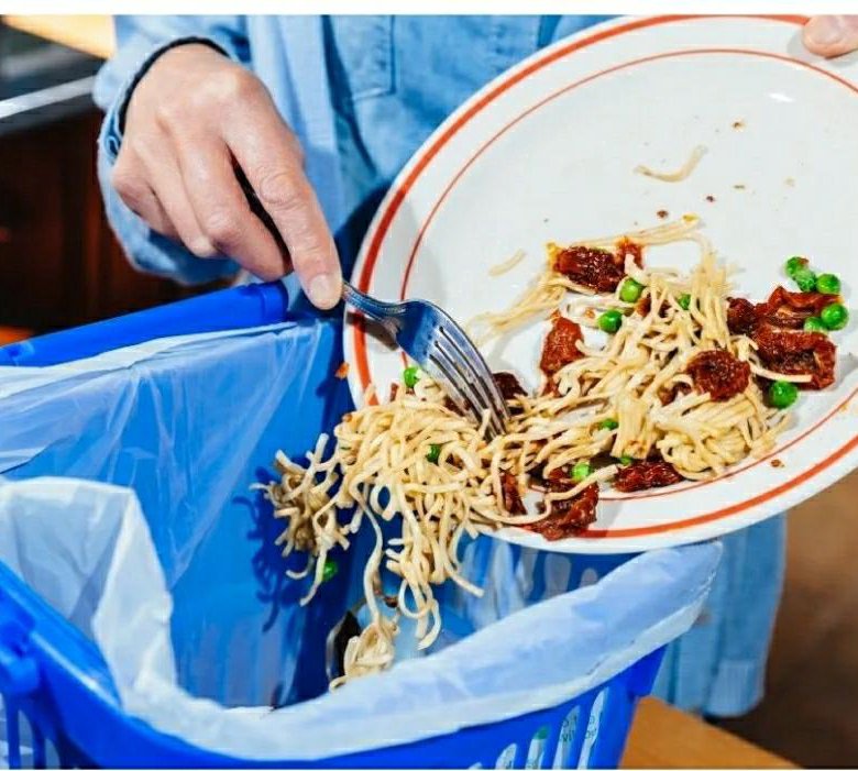 Кушать в кафе. Исключить газообразующие продукты. Продукты вызывающие метеоризм. Полезные и вредные продукты. Непереносимость пищевых продуктов.