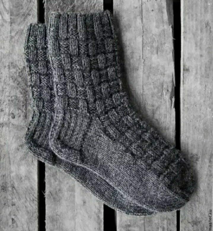 Шерстяные носки мужские ручной вязки