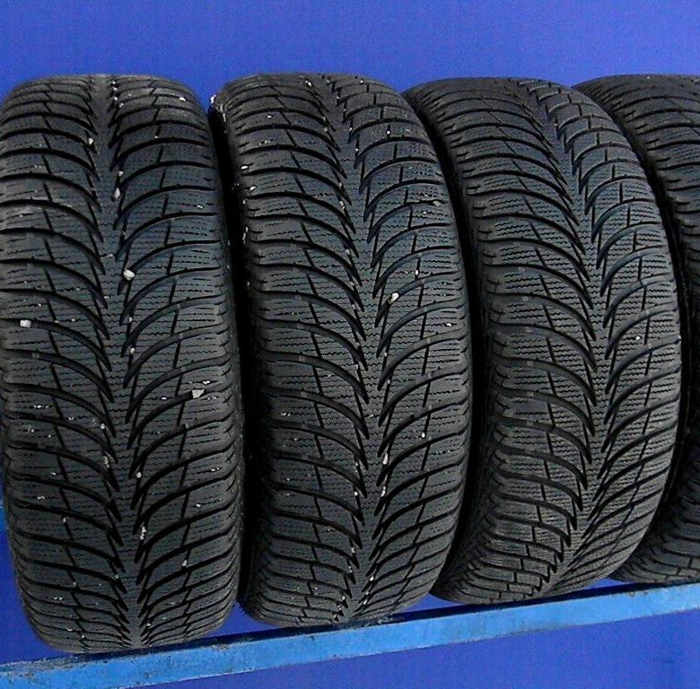 Ультра грип айс. Goodyear ULTRAGRIP Ice WRT. Goodyear ULTRAGRIP Ice Plus. Гудиер айс липучка. Гудиер ультра грип айс плюс.