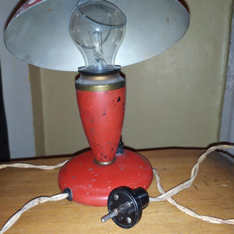 светильник грибок ссср отреставрированная. настольная лампа грибок. настольная лампа грибок. настольная лампа грибок старая. советская настольная лампа грибок.
