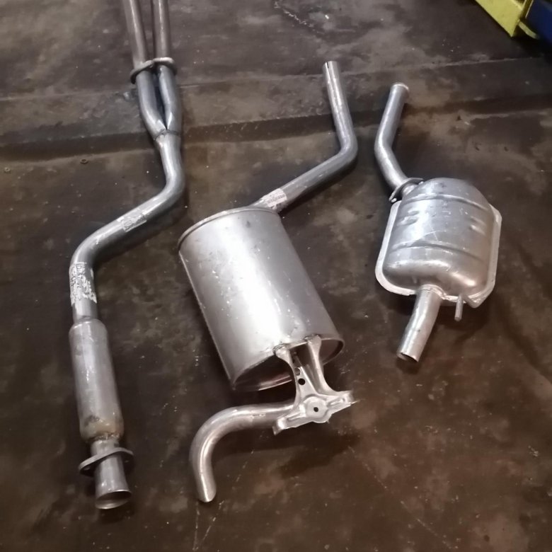 13.58 мерседес w201 190 2.3 средний глушитель конечный бу купить в Санкт-Петербу