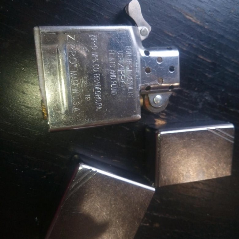 Зиппо зажигалка zippo –  , цена 799 руб., продано 10 .