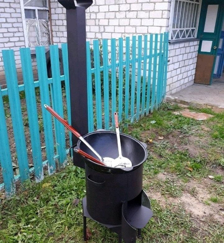 Казан печь с дымоходом фото