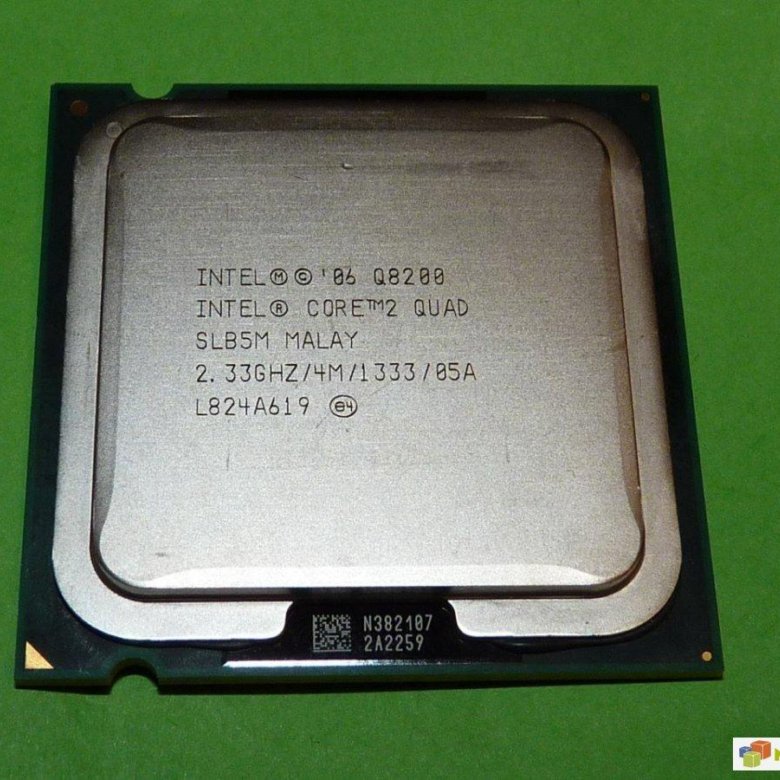 Устарел процессор. Intel 2.33 GHZ, Core™ 2 Quad q8200. Процессор Intel Core 2 Quad q8200s Yorkfield. Core 2 Quad фото. Процессор Intel Core 2 Quad q8200 Yorkfield.