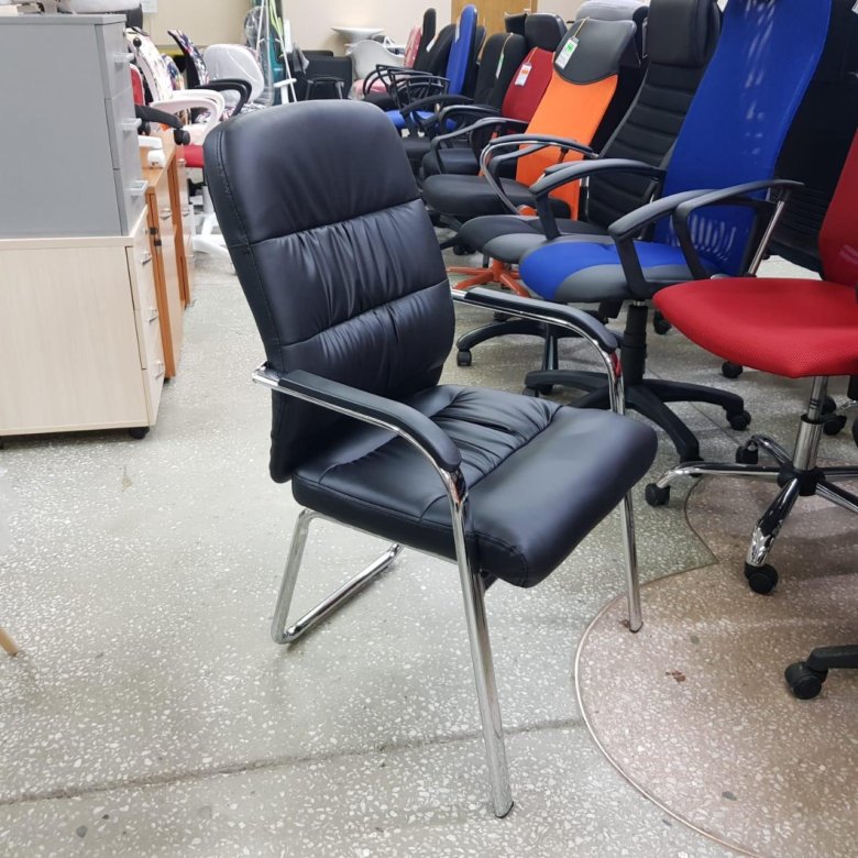 Стул кресло офисное – купить в Новосибирске, цена 6 990 руб., дата ...