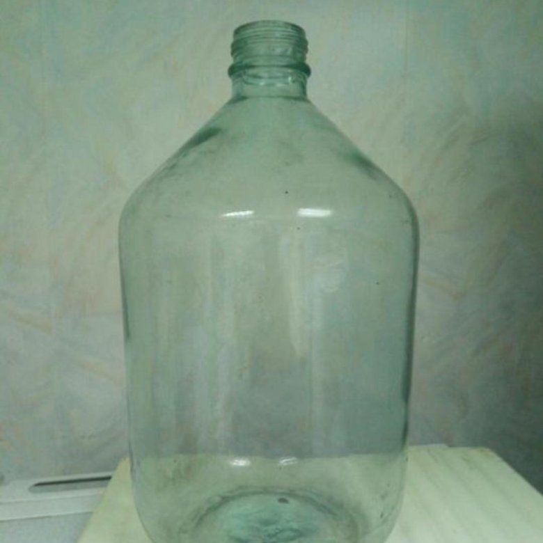 Стеклянные бутылки для самогона. Большая бутыль. Бутыль стеклянная 10 литров. Бутыль под самогон. Бутыль 10л стекло.