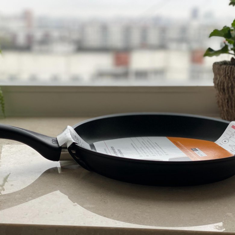 Новая сковородка. Новая сковородка. Сковорода actuel литая, 22 см. Сковорода rondell escurion. Сковорода-гриль termico 220455 34x24 см.