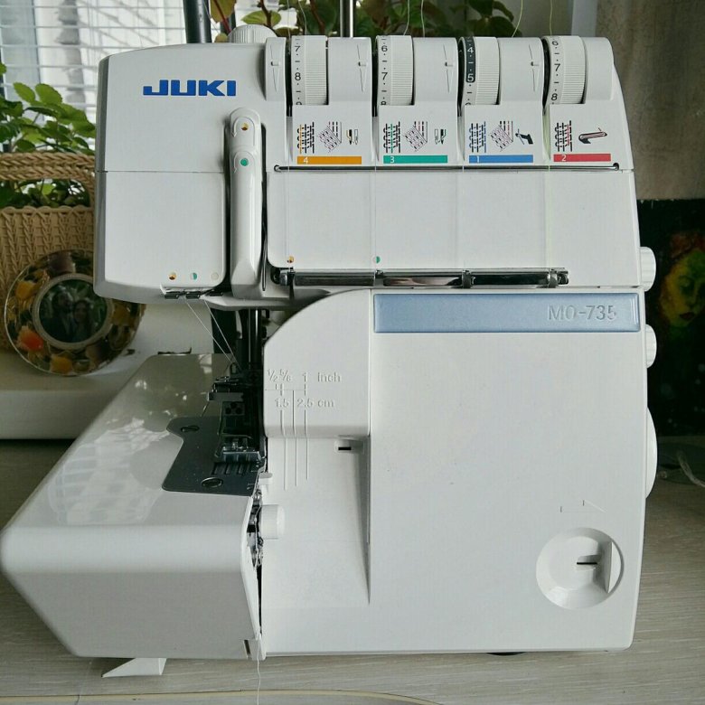 Коверлок juki mo 735