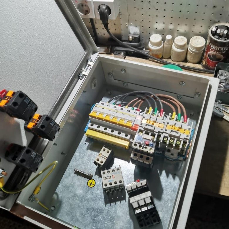 Вся электрика под ключ! – купить в Якутске, цена 555 руб., дата ...