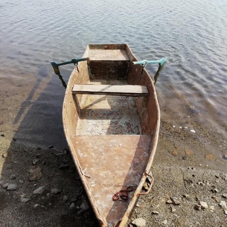 Авито металлические лодки. Лодка металлическая. Алюминиевая лодка язь 380. Ботник лодка. Авито металлические лодки.