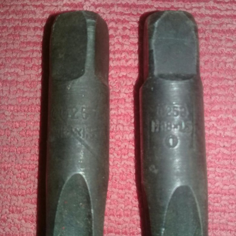 Метчики СССР резборези и плашка держатель – купить в Москве, цена 150 ...