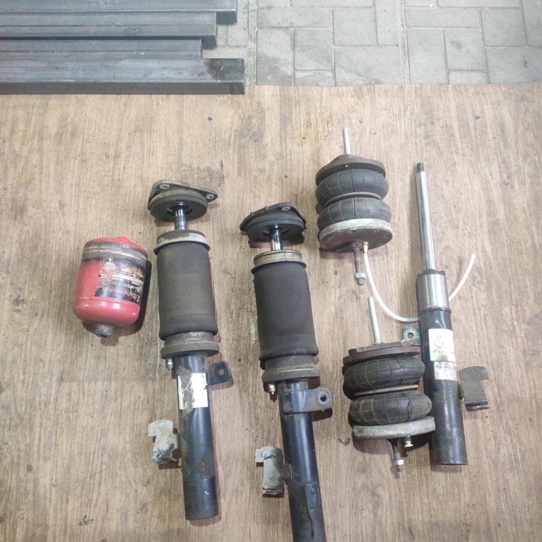 Передняя пневмоподвеска фиат дукато 250. Пневма на форд. Пневматическая подвеска на форд фокус 2. Пневмоподвеска мазда 3 bk. Пневмоподвеска на форд фокус 2.