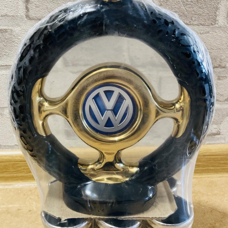 пьянство за рулем. штоф руль. алкоголь и автомобиль. бутылка руль. пьяный за рулем.