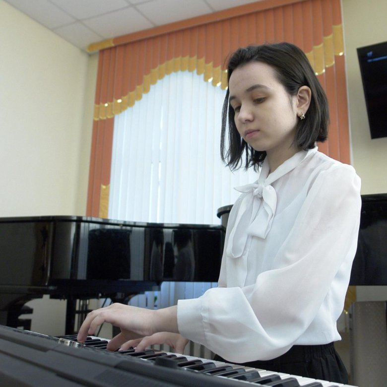 Репетитор по фортепиано,синтезатору, скрипке – купить в Новосибирске ...