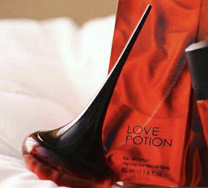 Лав поушен орхидея фото Парфюмерная вода Love Potion Лав Поушэн - купить в Ленинск-Кузнецком, цена 1 699