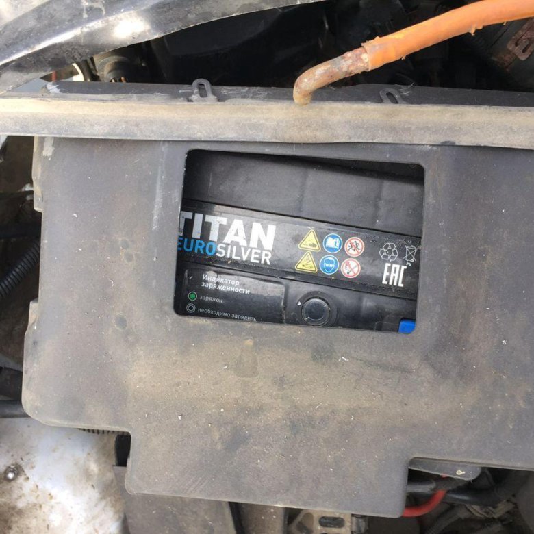 Крышка аккумулятора Шкода октавия 04-08 – купить в Краснодаре, цена 1 ...