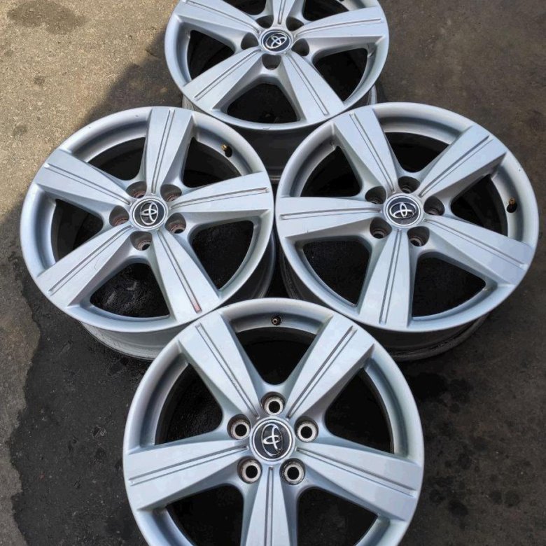 Диски R17 Toyota Corolla, Verso, RAV4 БУ оригинал TV – купить в Москве ...