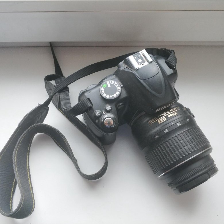 Зеркальный фотоаппарат Nikon D3000 – купить в Артеме, цена 5 500 руб ...