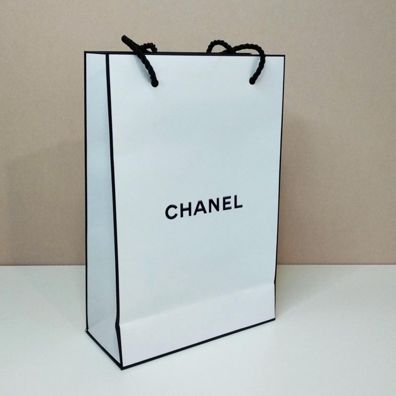 Шанель оригинал на авито. Пакет Шанель. Пакет Chanel оригинал. Пакет от Шанель оригинал. Пакетик Шанель.