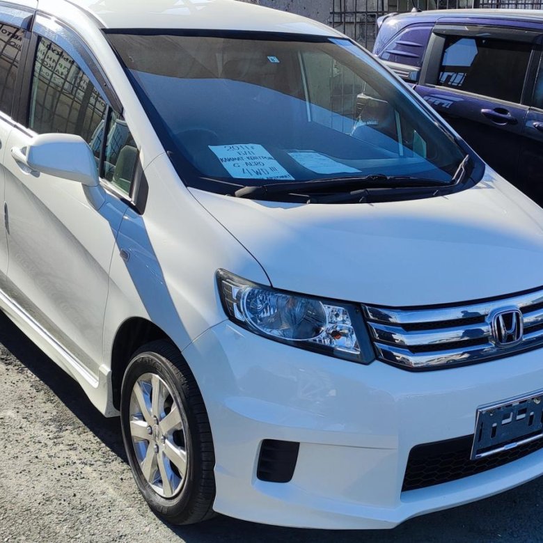 Honda freed spike 2010