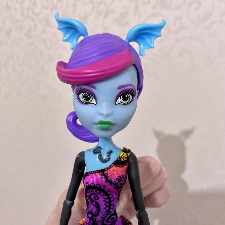 Авито кукла монстр хай. Куклы монстер хай 2025. монстер хай монстры спорта. monster high плюшевые. рация монстр хай.