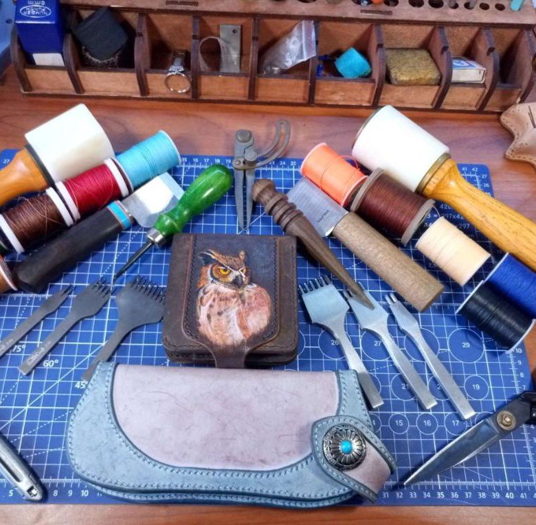 кожаные изделия. обучение кожевенному ремеслу. кожевенное ремесло картинки. известные мастера кожевенного дела. кожевенное ремесло.