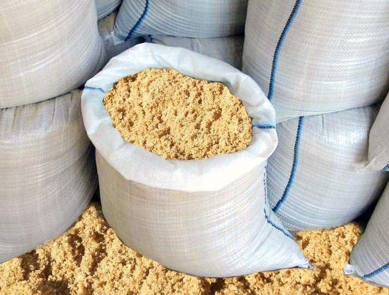 Мешок с песком 25 кг. Мешок с песком 25 кг. Речной песок в мешках. Песок речной, мешок 50кг. Песок строительный в мешках 25 кг.