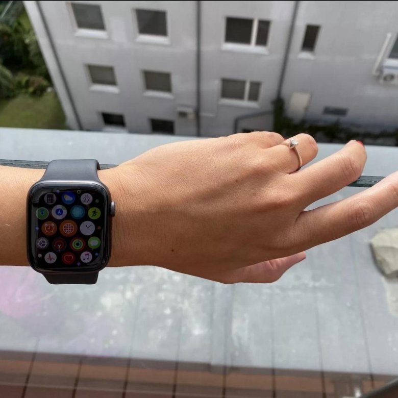 Apple watch 8 фото на руке