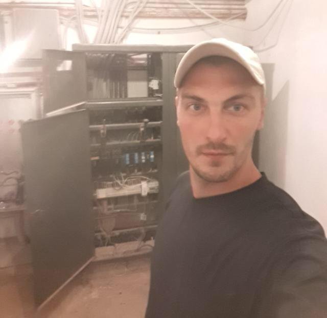 Электромонтажник – купить в Москве, цена 60 000 руб., дата размещения ...