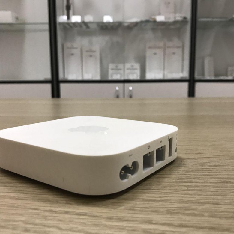 Роутеры airport. Apple Airport Express mc414rs. Роутер Apple Airport Express характеристики.