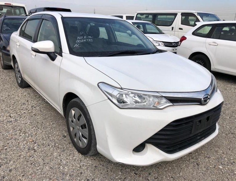 toyota corolla axio 2016