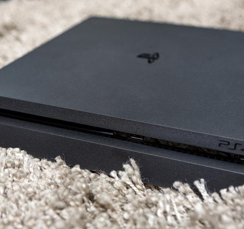 Playstation 4 slim фото