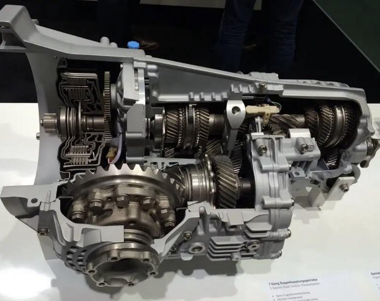 Автоматическая коробка. Zf 8hp transmission. Tremec t56. Автомат трансмиссия. Двигатель 7g tronic.