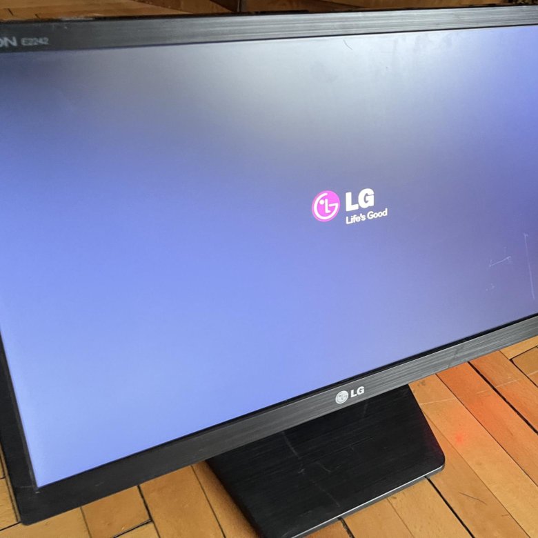 Монитор LG FLATRON E2242 купить в Москве, цена 3 000 руб., дата