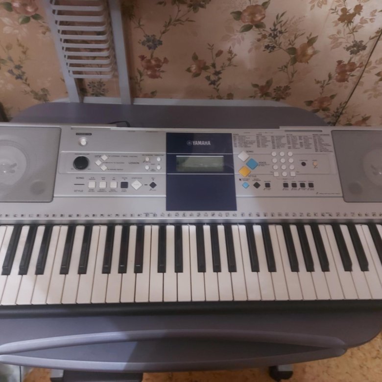 Синтезатор yamaha psr-e323 – купить в Москве, цена 8 000 руб., дата ...