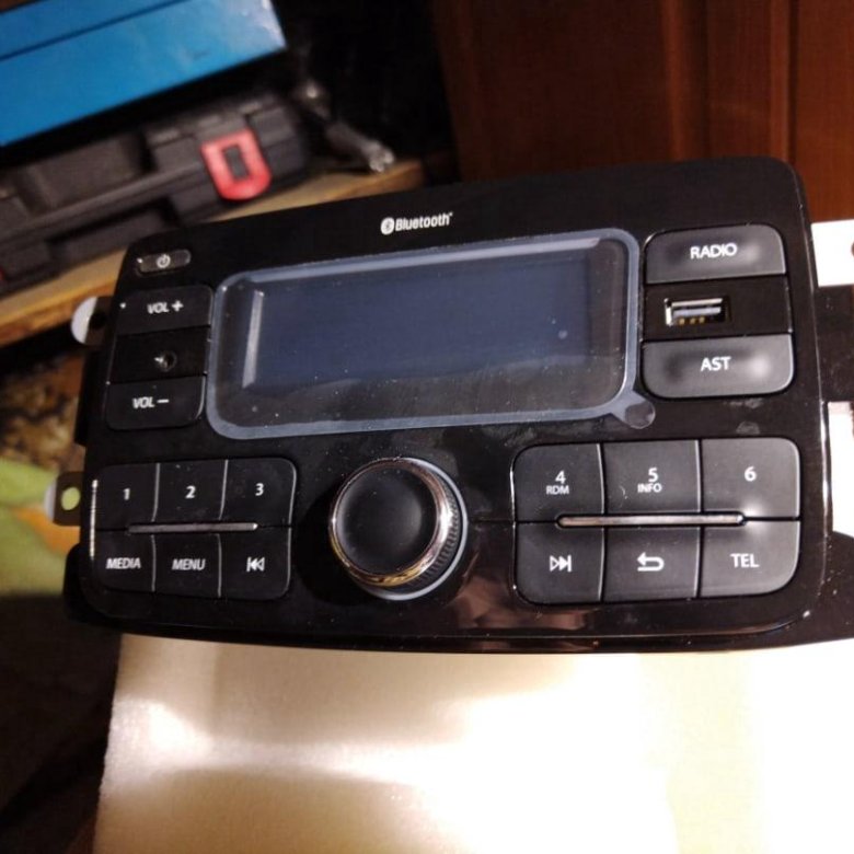 Штатная магнитола рено логан – купить в Ивделе, цена 6 000 руб., дата ...