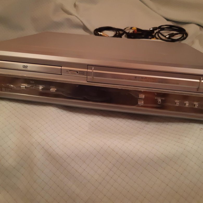 "LG" Проигрыв.DVD/Видеомагнитофон, DC592W – купить в Москве, цена 5 000 ...