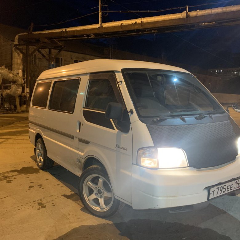 nissan vanette интерьер