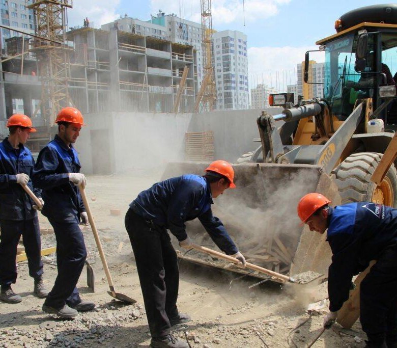 Строительные работы. Профессия строитель. Разнорабочие томск. Инженер строитель. Бетонщик монолитчик.