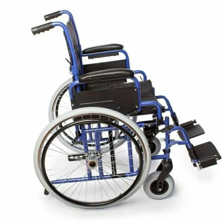 Инвалидная коляска легкая с пневмоколесами. Скамья с местом для инвалидной коляски.