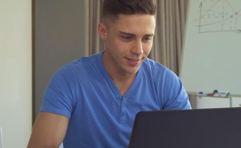 Частный Компьютерный Мастер. Выезд. – купить в Москве, цена 200 руб ...