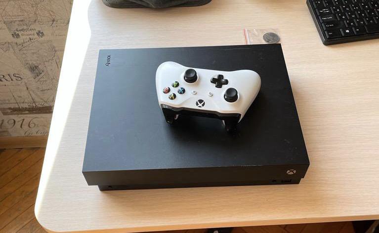 Xbox One X – купить в Москве, цена 23 500 руб., дата размещения: 23.10. ...