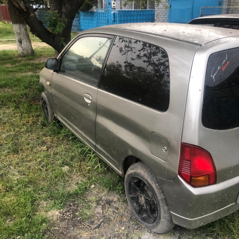 Mitsubishi Minica 2000